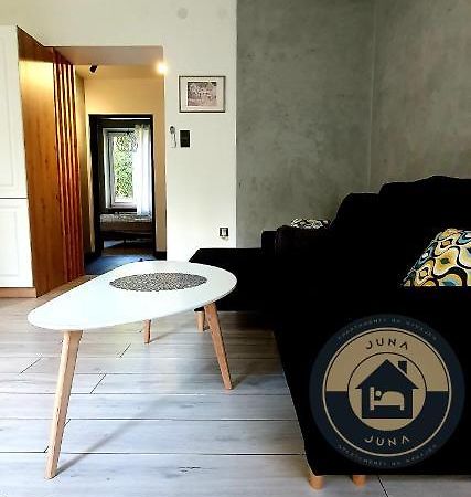 Juna2 - Nowoczesny Apartament W Centrum Z Widokiem Na Park Pruszkow Luaran gambar