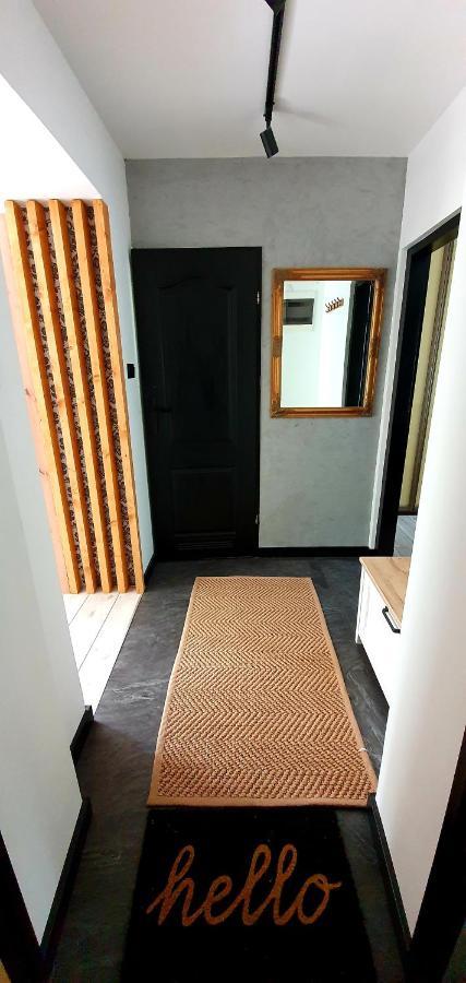 Juna2 - Nowoczesny Apartament W Centrum Z Widokiem Na Park Pruszkow Luaran gambar